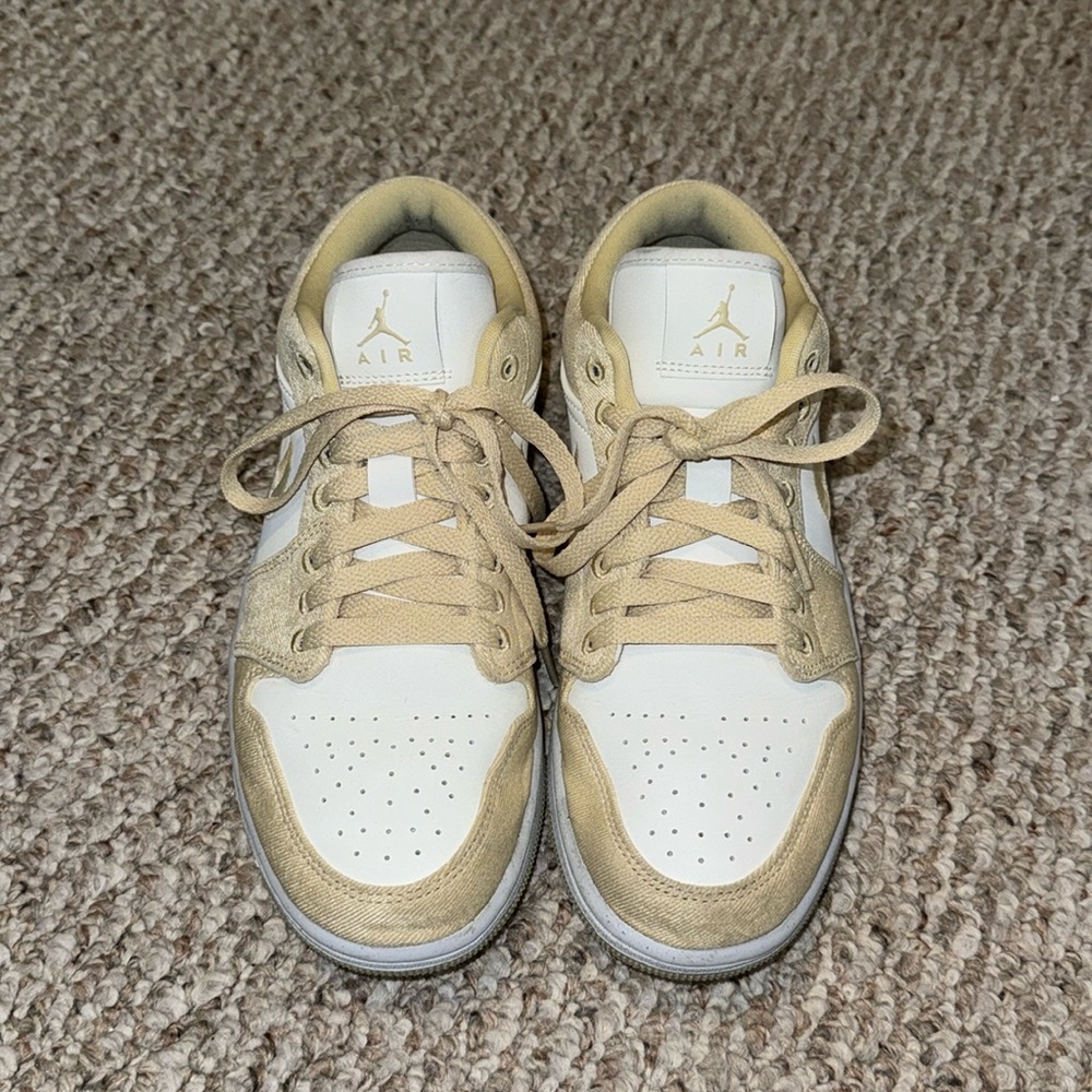 Nike Air Jordan 1 Low SE